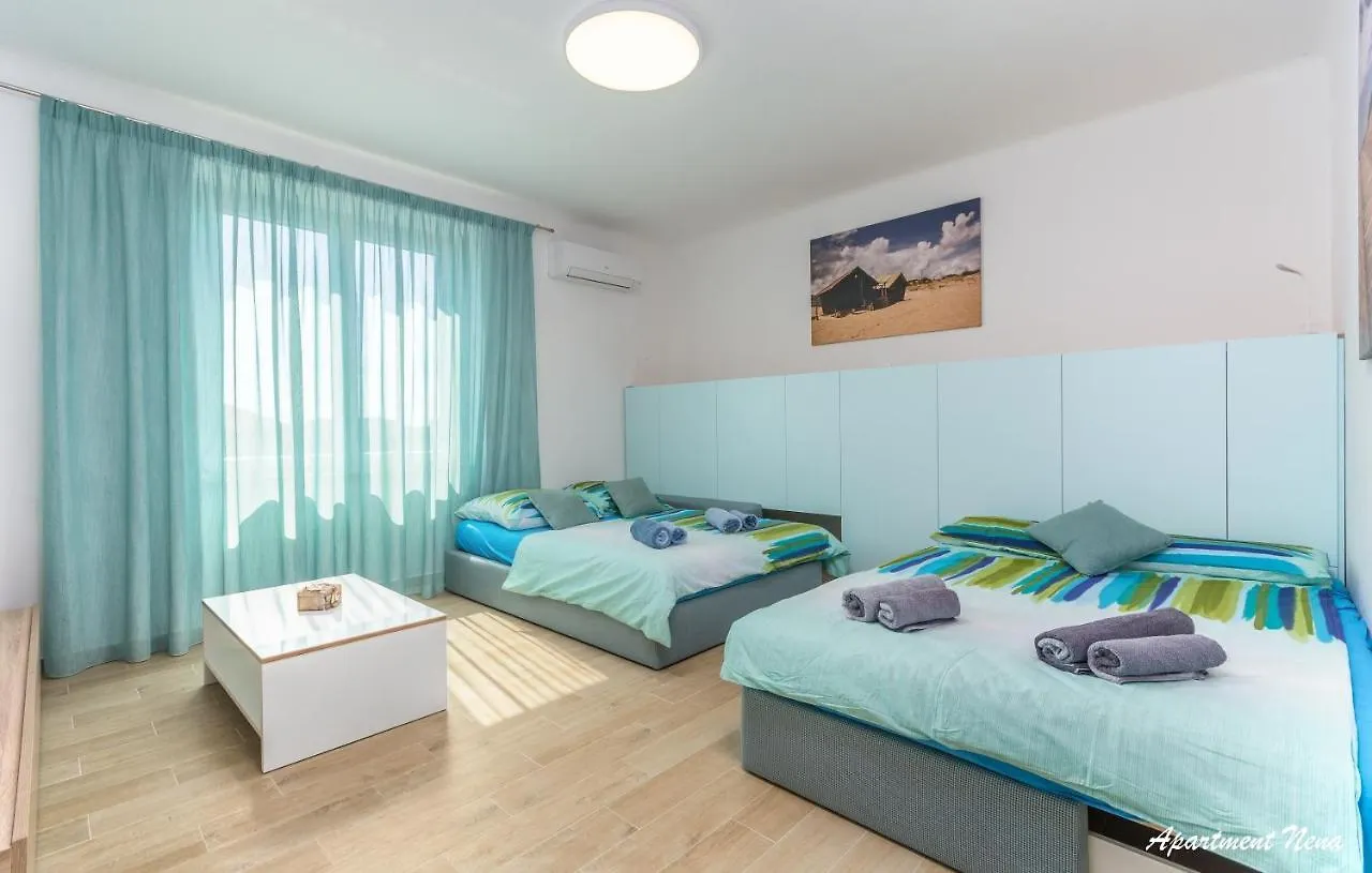 Apartmani Nena I Ilka بولا 0*,