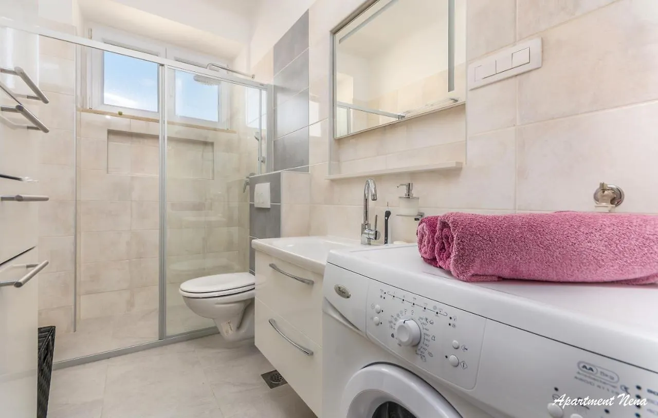 Apartmani Nena I Ilka بولا 0*,