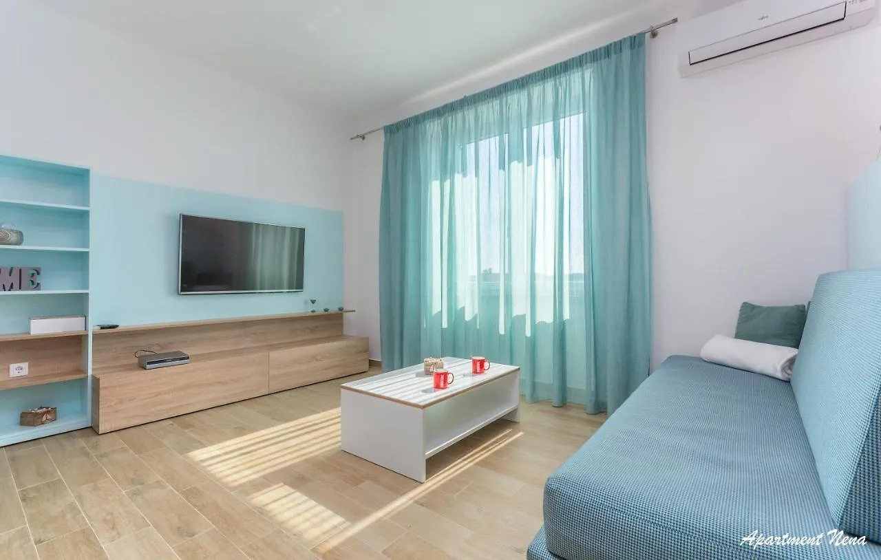 Apartmani Nena I Ilka プーラ
