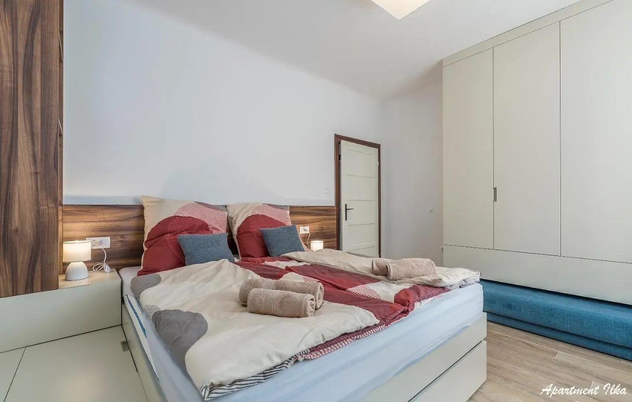 Apartmani Nena I Ilka بولا 0*,