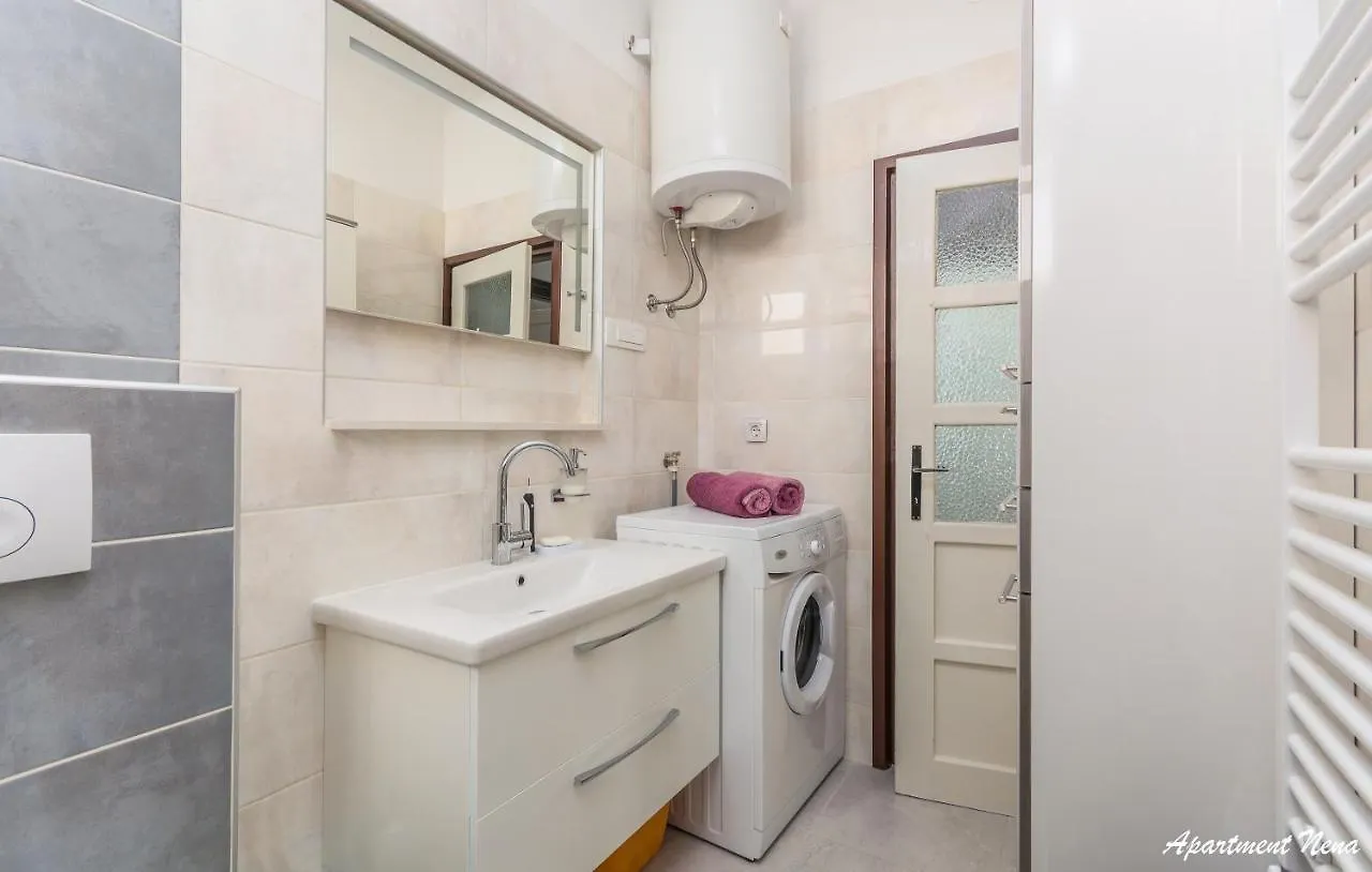 Apartmani Nena I Ilka بولا شقة